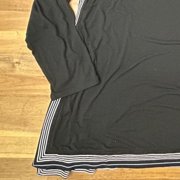 J. Jill Wearever Collection Oversized Split Side Tunic Black Blue/White Stripe - Picture 3 of 12